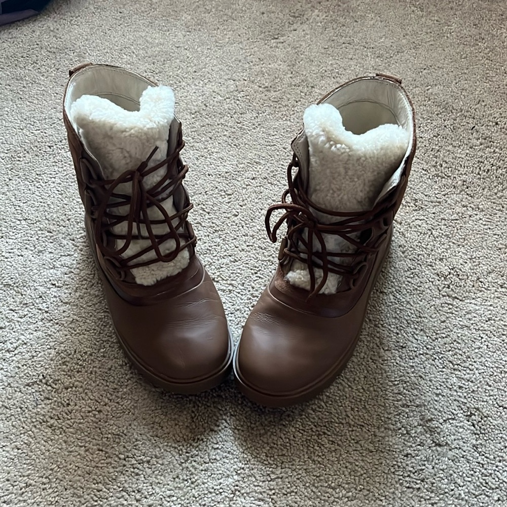 Women's SOREL Shoes